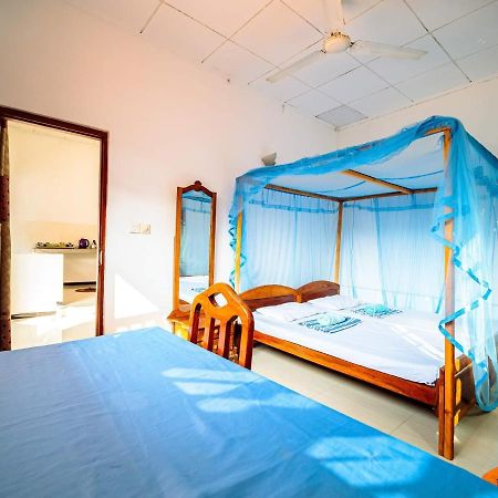 Surfing Guest House Matara Extérieur photo