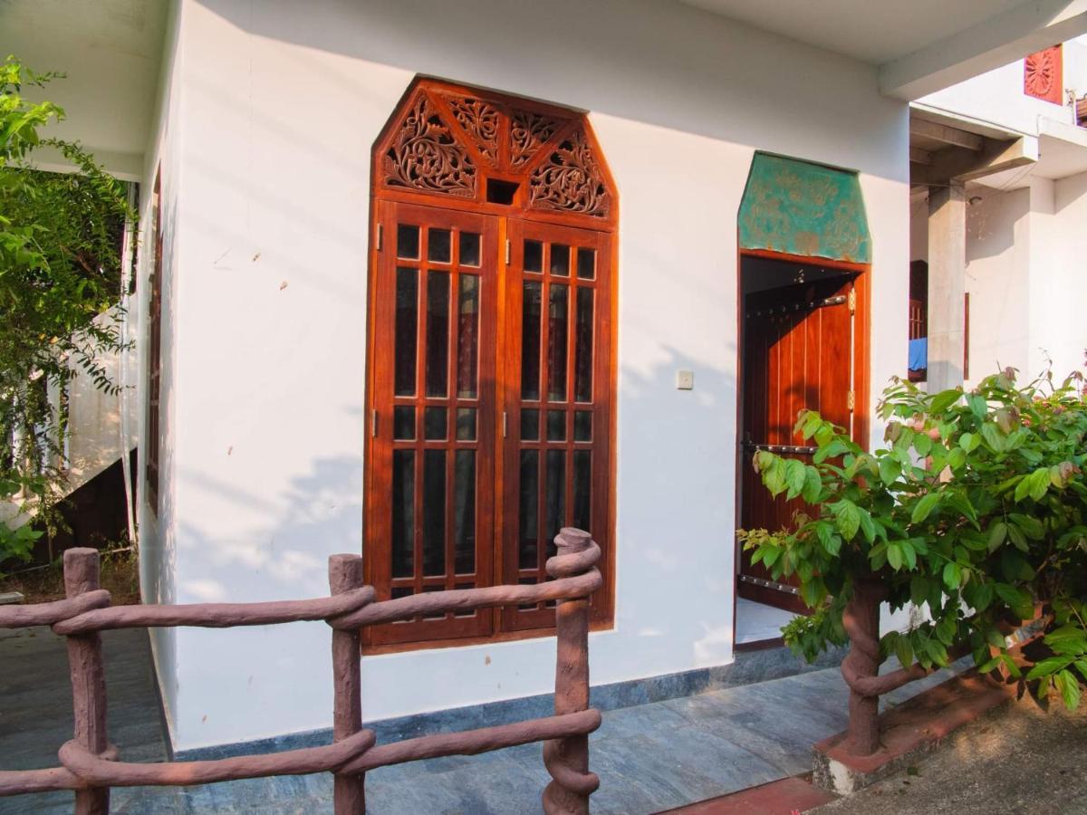 Surfing Guest House Matara Extérieur photo