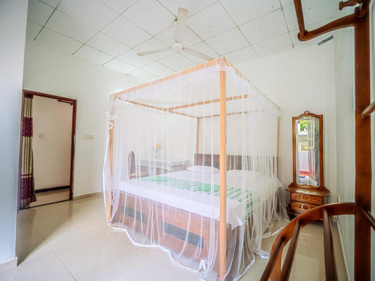 Surfing Guest House Matara Extérieur photo