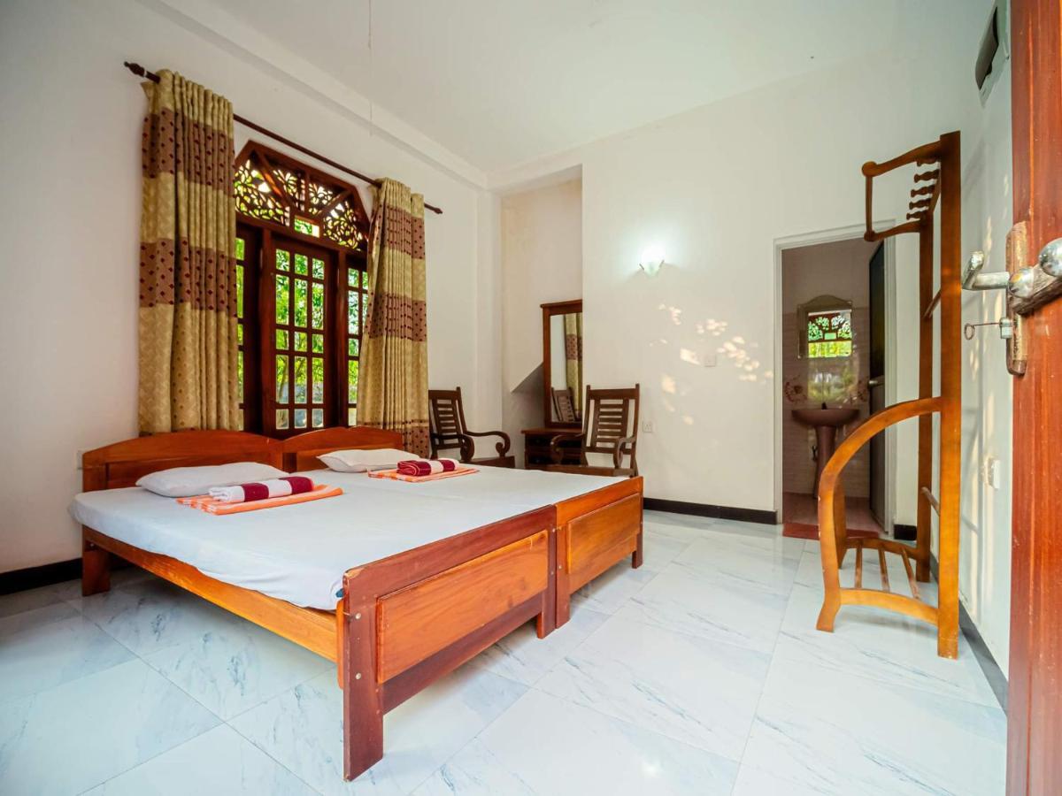 Surfing Guest House Matara Extérieur photo