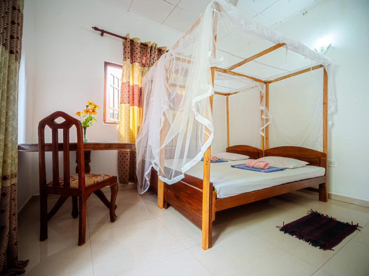 Surfing Guest House Matara Extérieur photo